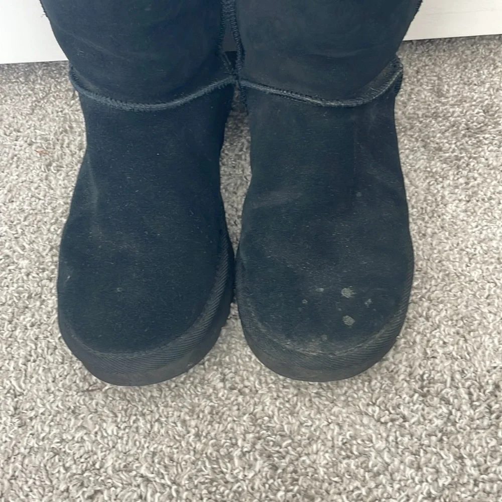 UGG Australia Women’s Black Classic Tall Boot - Size 8